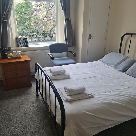 ホテルChillpads @ Sefton Park リヴァプール エクステリア 写真